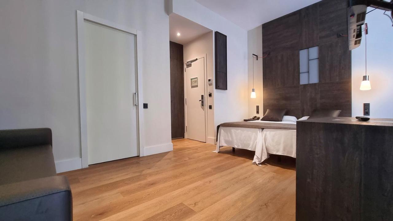 Family Room scuare or street view