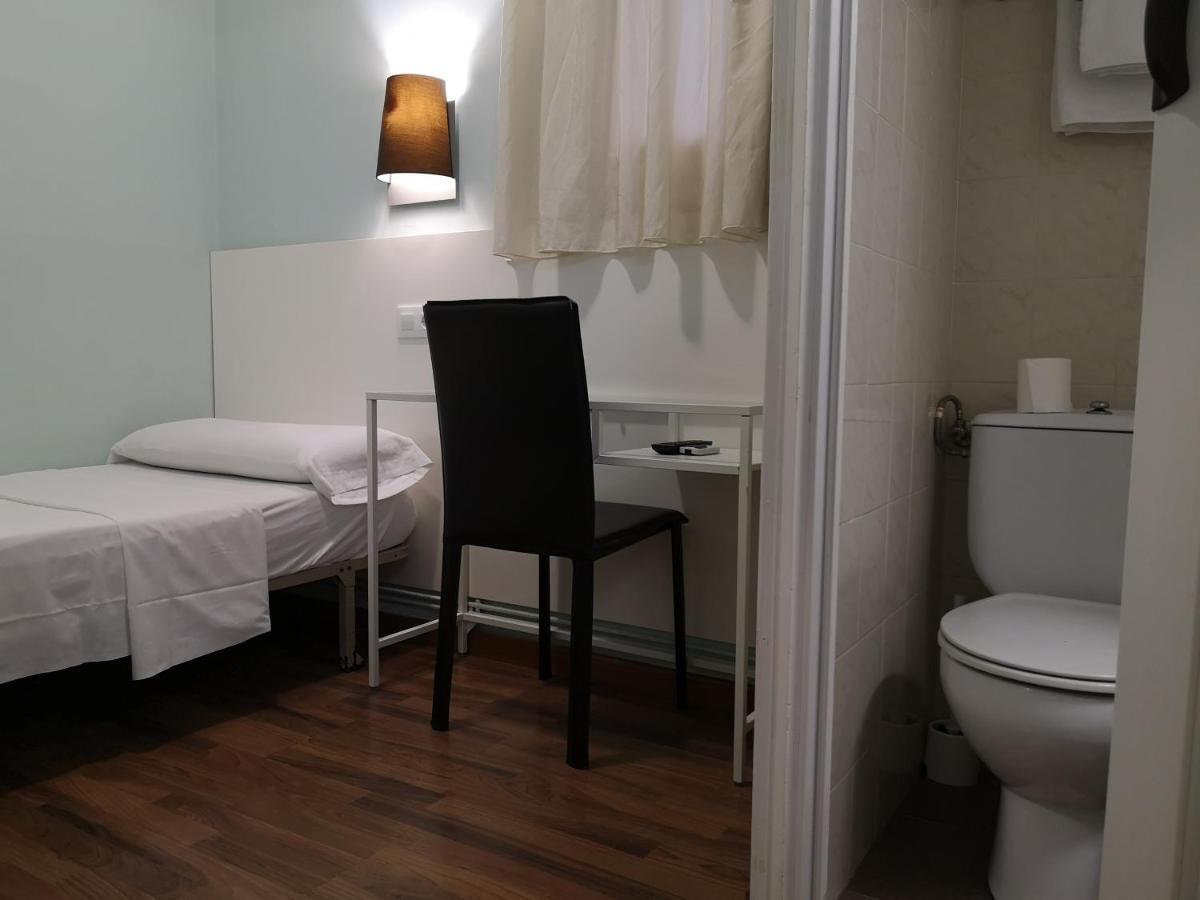 Small Single Room