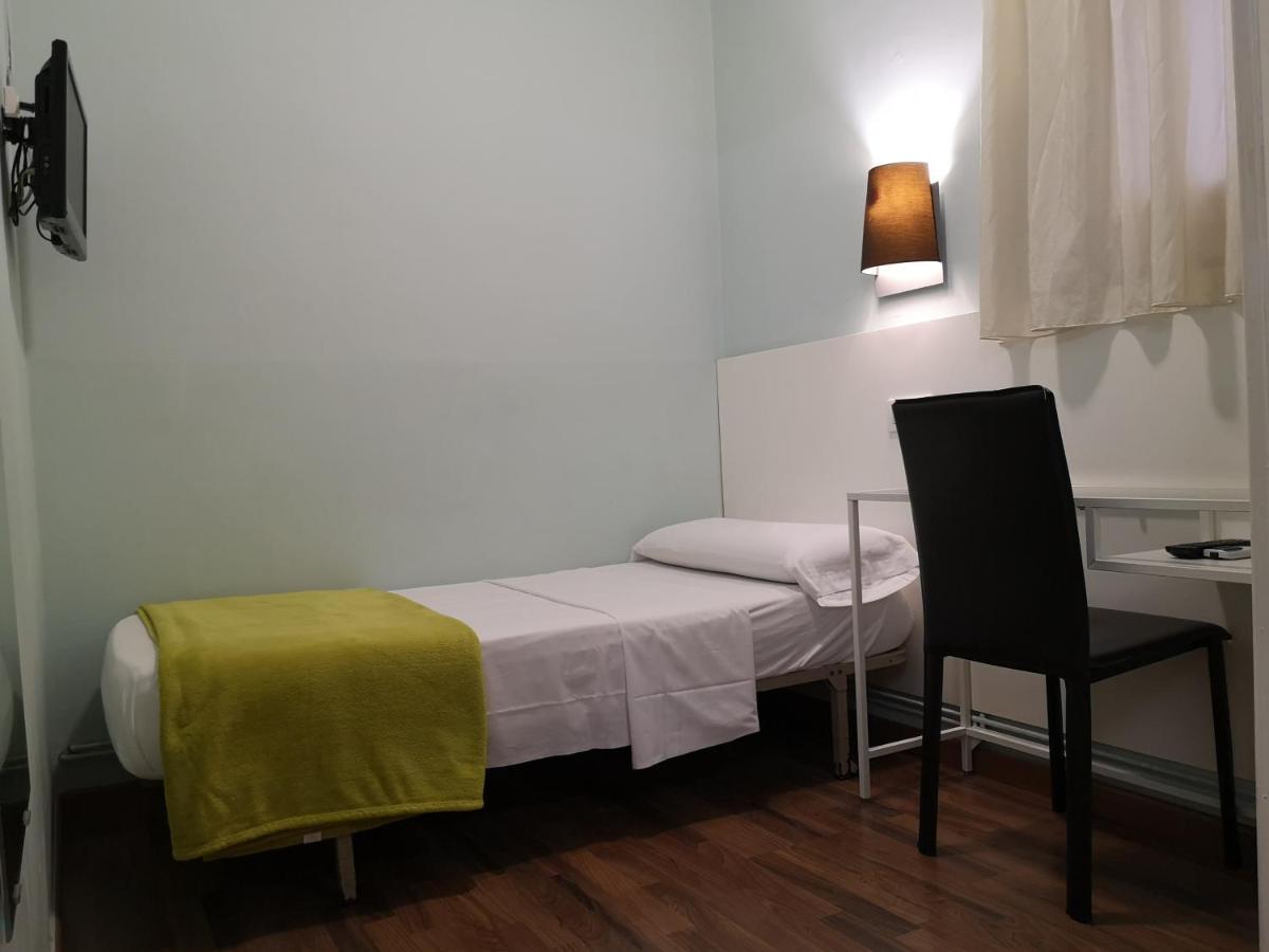 Small Single Room
