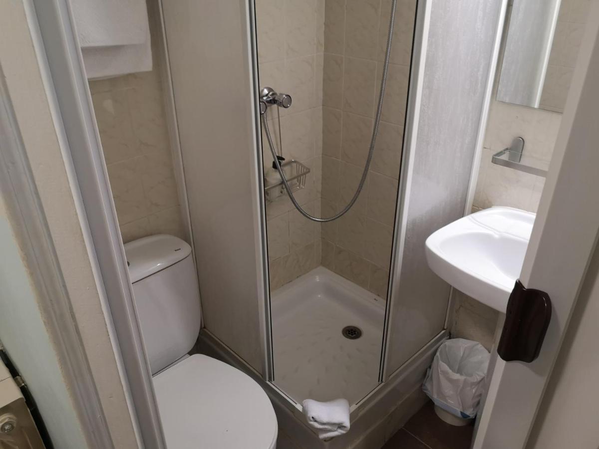 Small Single Room