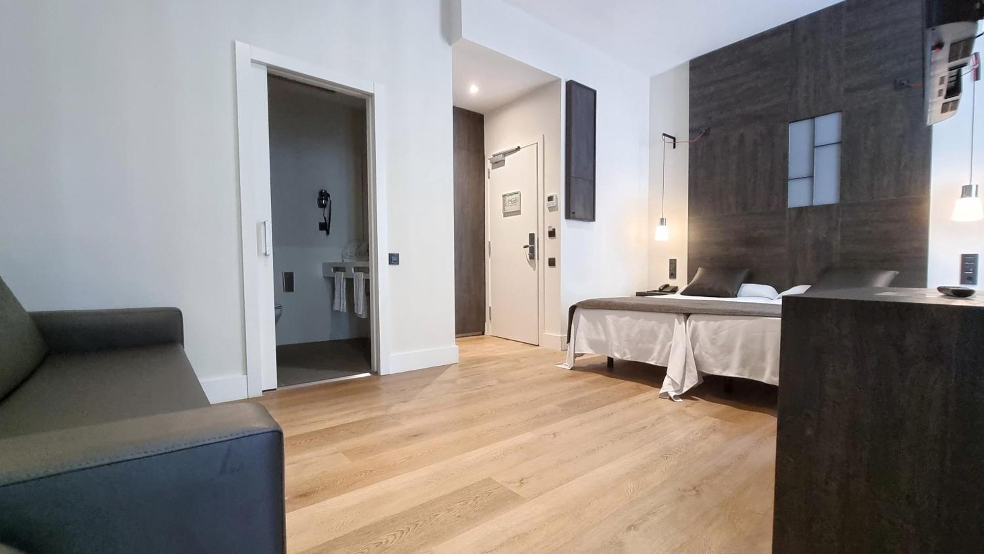 Family Room scuare or street view