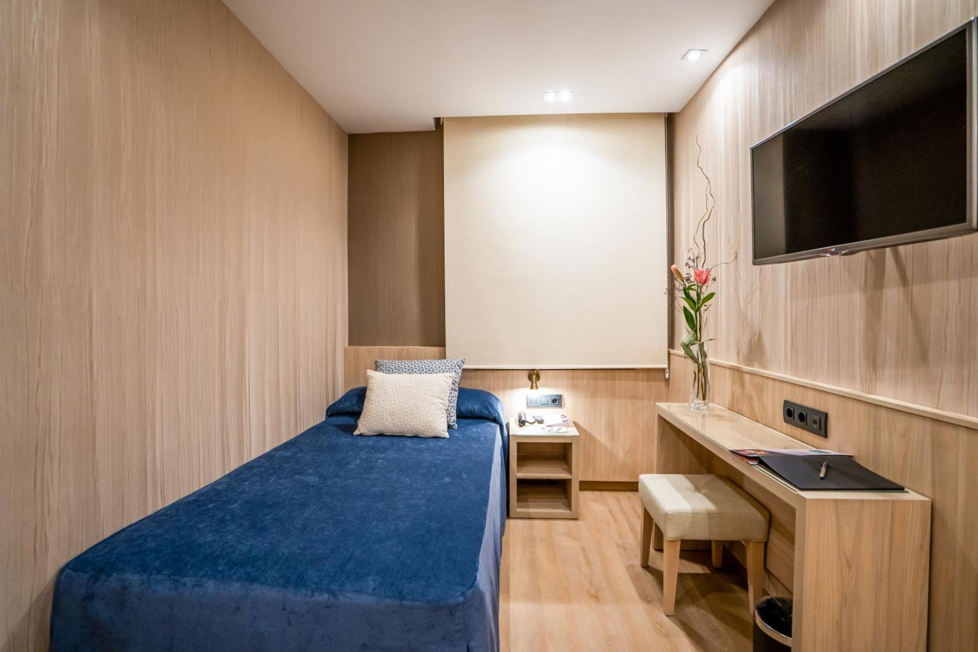 Single Room Bathroom