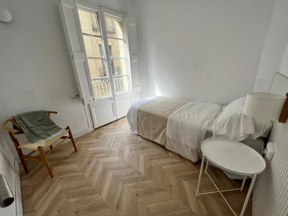 Single Room Balcony,1290817933:JPEG