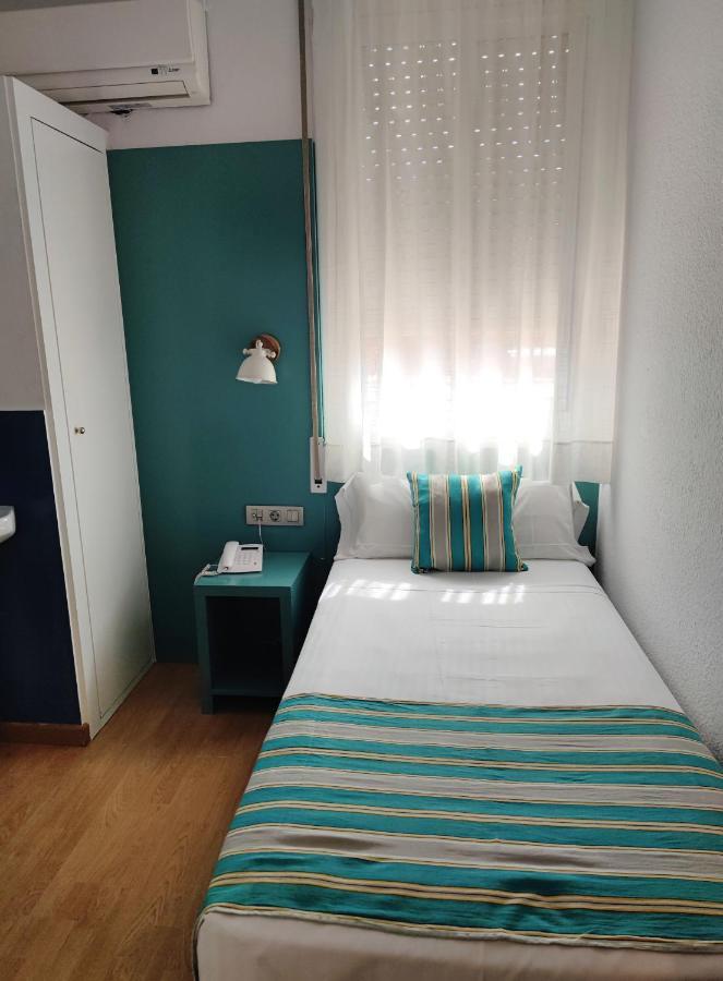 Standard Single Room,1295052931:JPEG