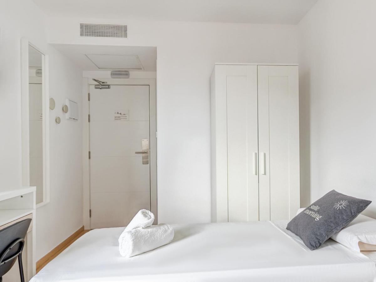 Economy Twin Room