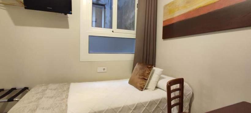 Small Single Room Private Bathroom