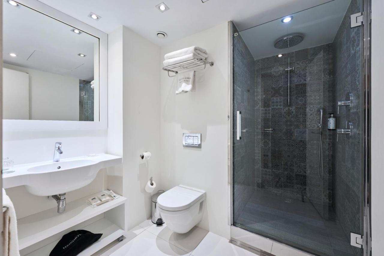 Double Room with Street View