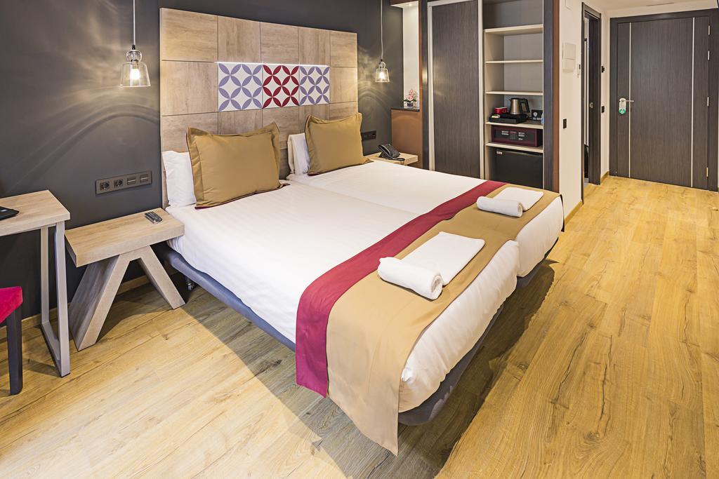 Superior Double or Twin Room with Balcony