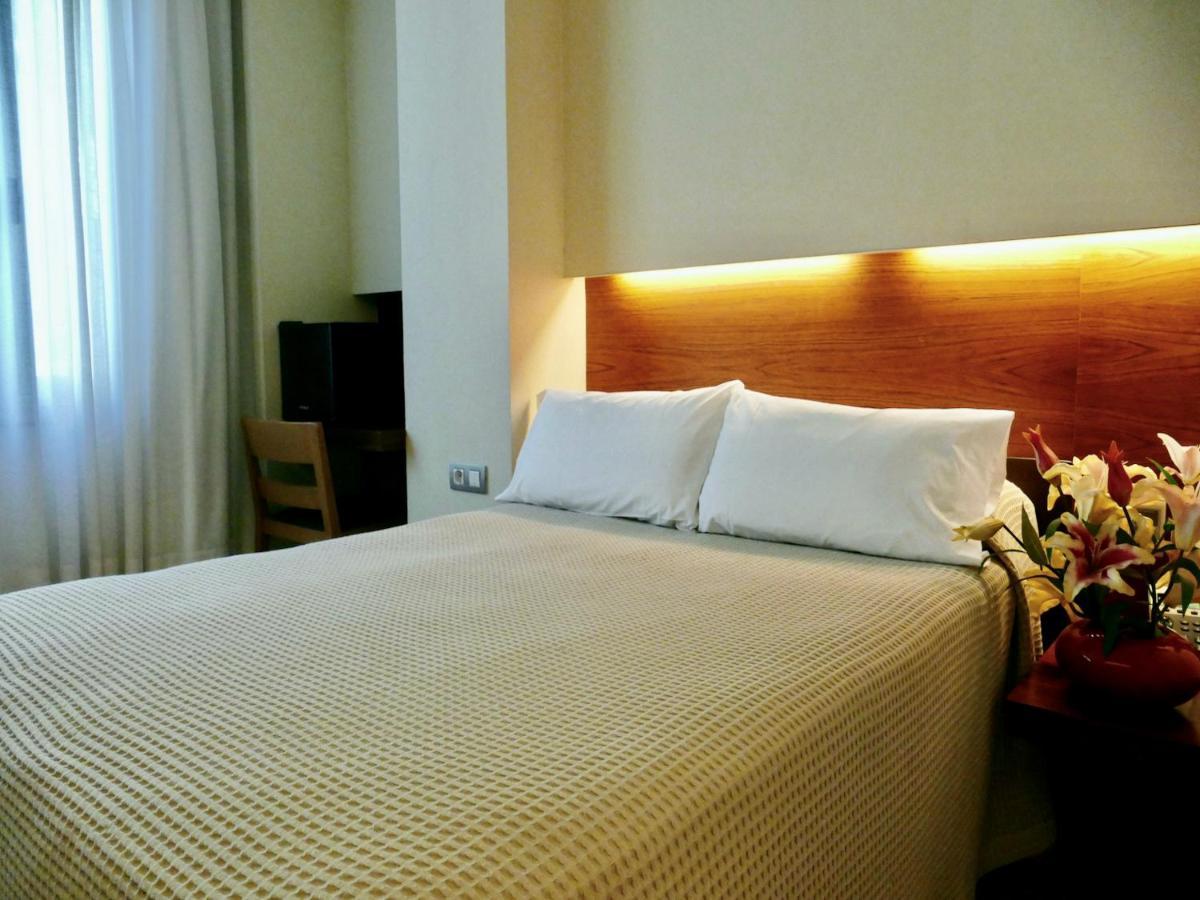 Basic Double Room