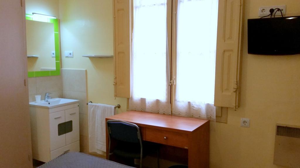 Double Room with Shared Bathroom,153909361:JPEG