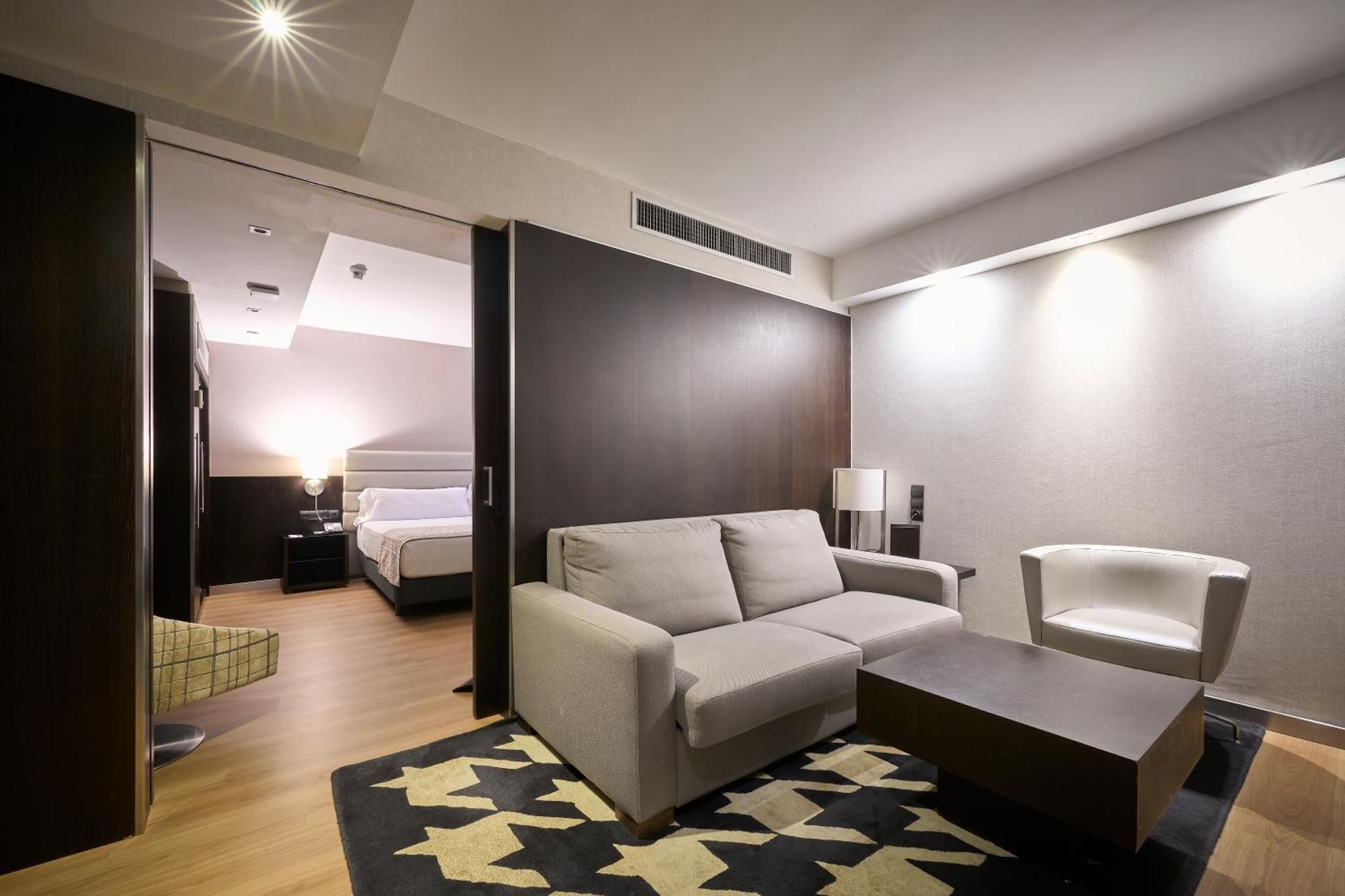 Junior Suite,1572638015:JPEG