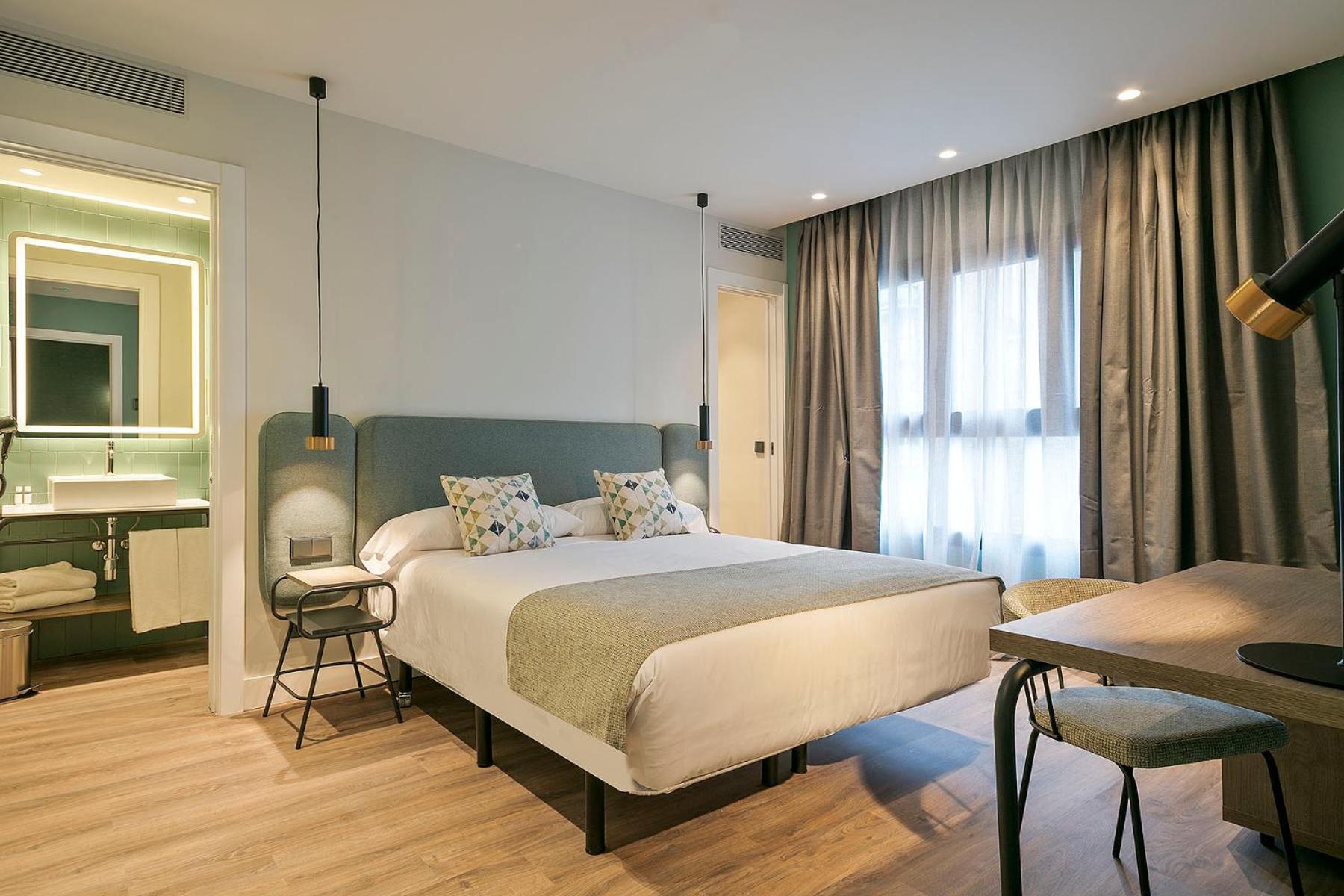 Superior Queen Room