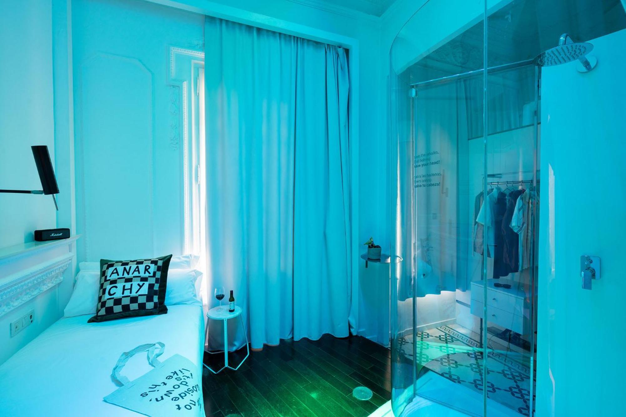 Single Room,1596013409:JPEG