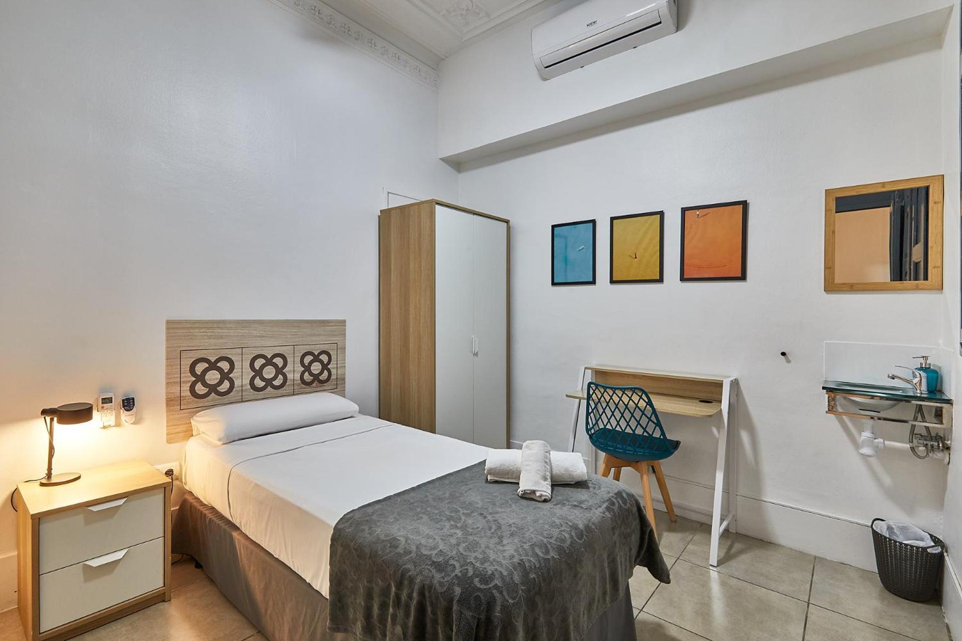 Single Room with Shared Bathroom