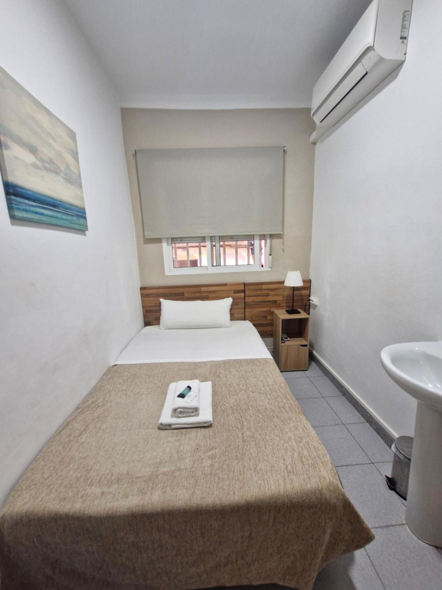 Single Room,1646911441:JPEG