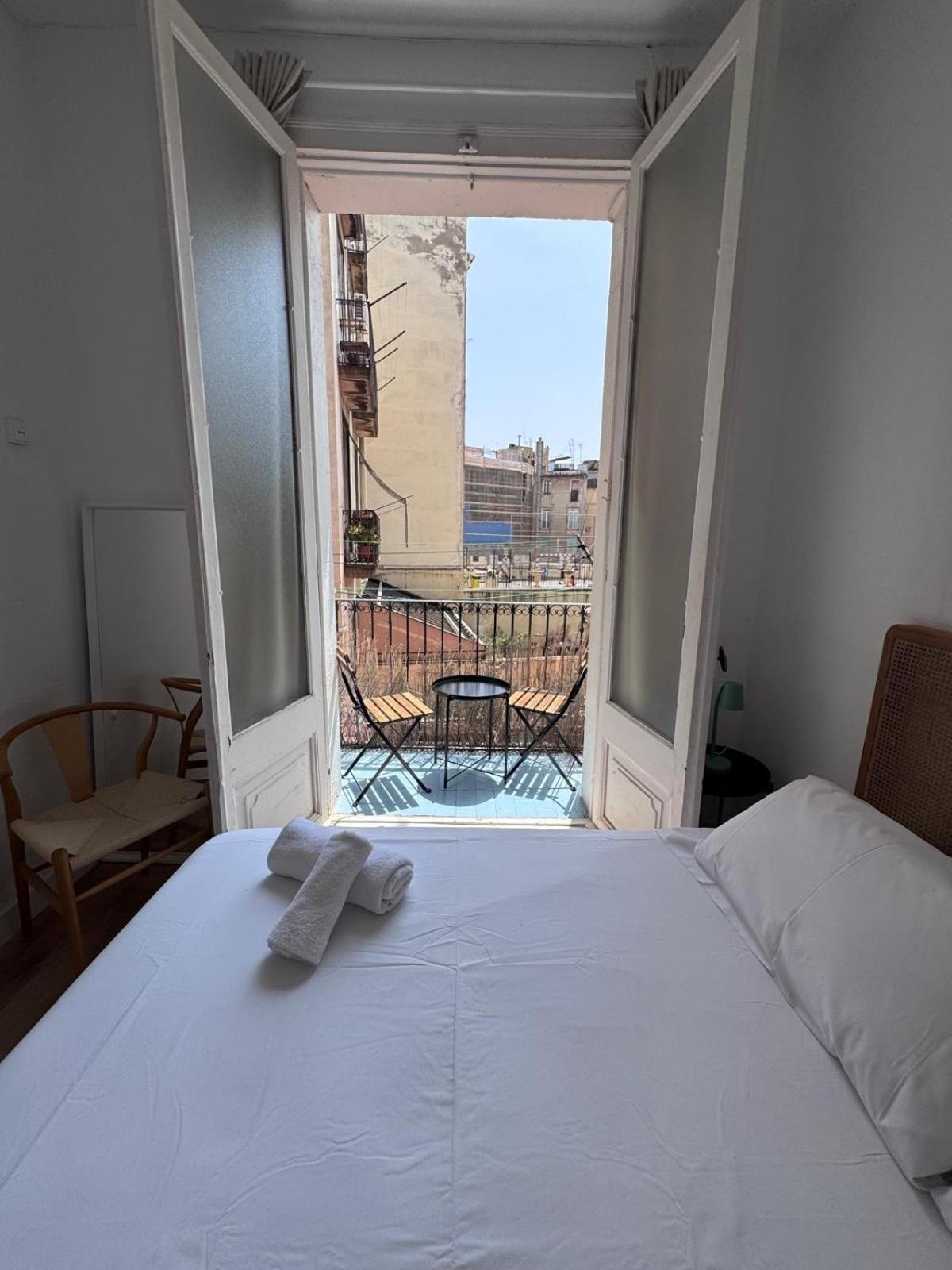 Doppel-/Zweibettzimmer mit Gemeinschaftsbad