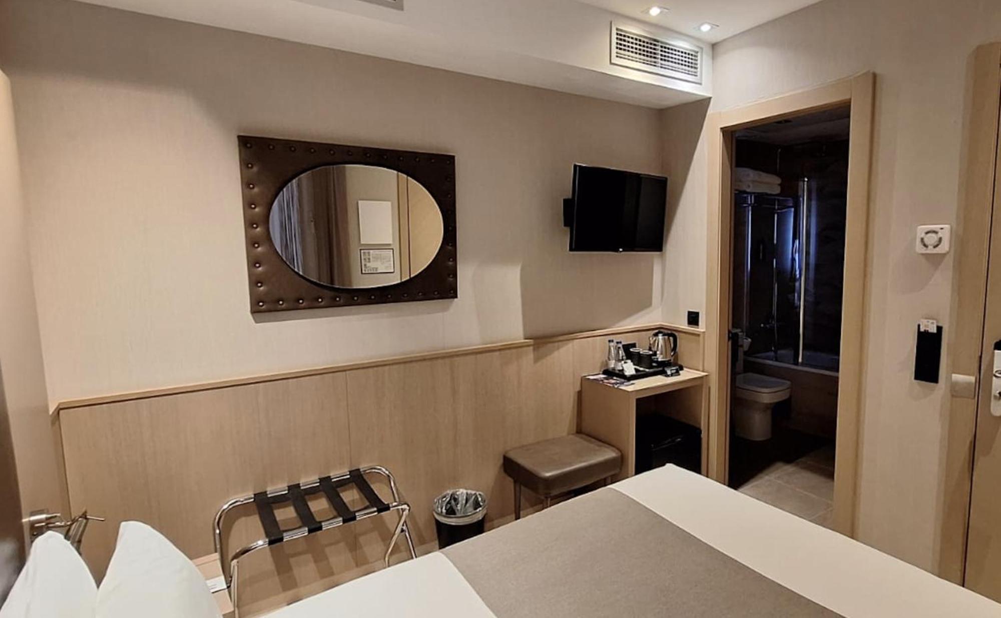 Interior Single Room
