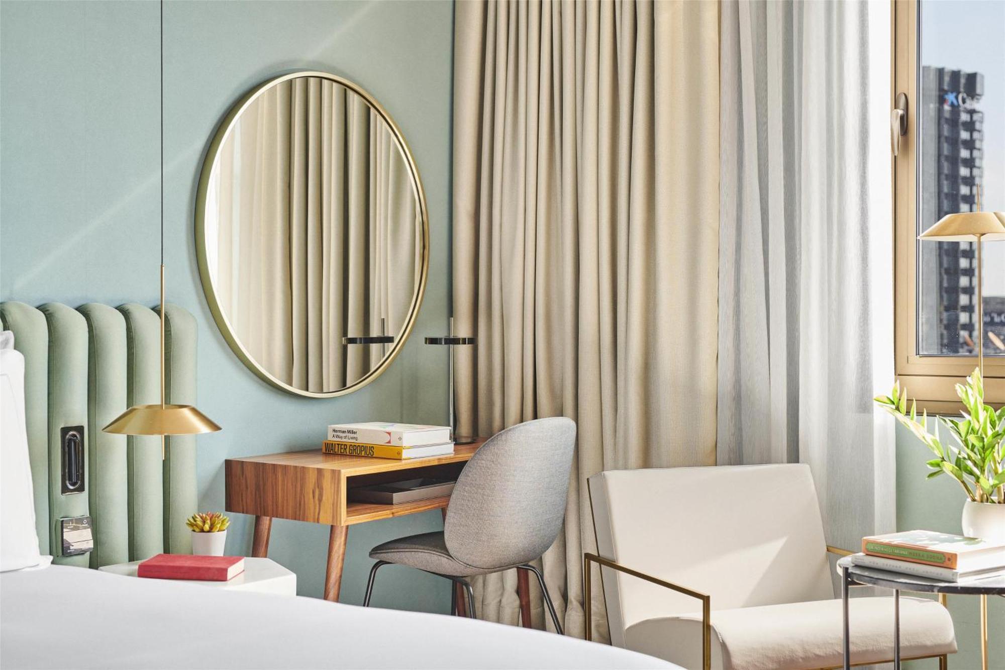 Premium King Room View