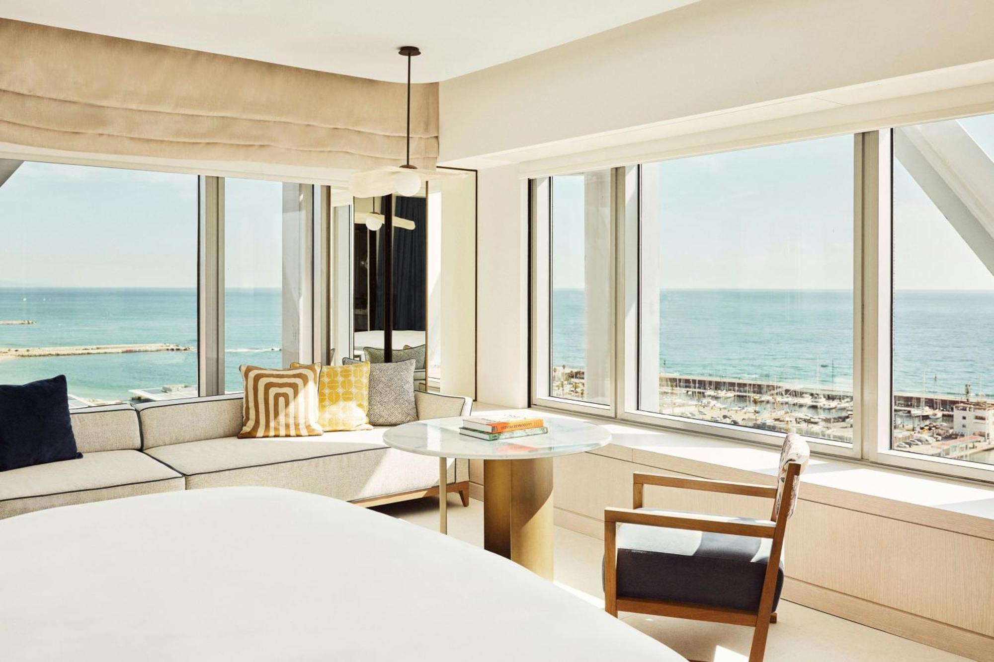 Seascape Corner King room Sea Front
