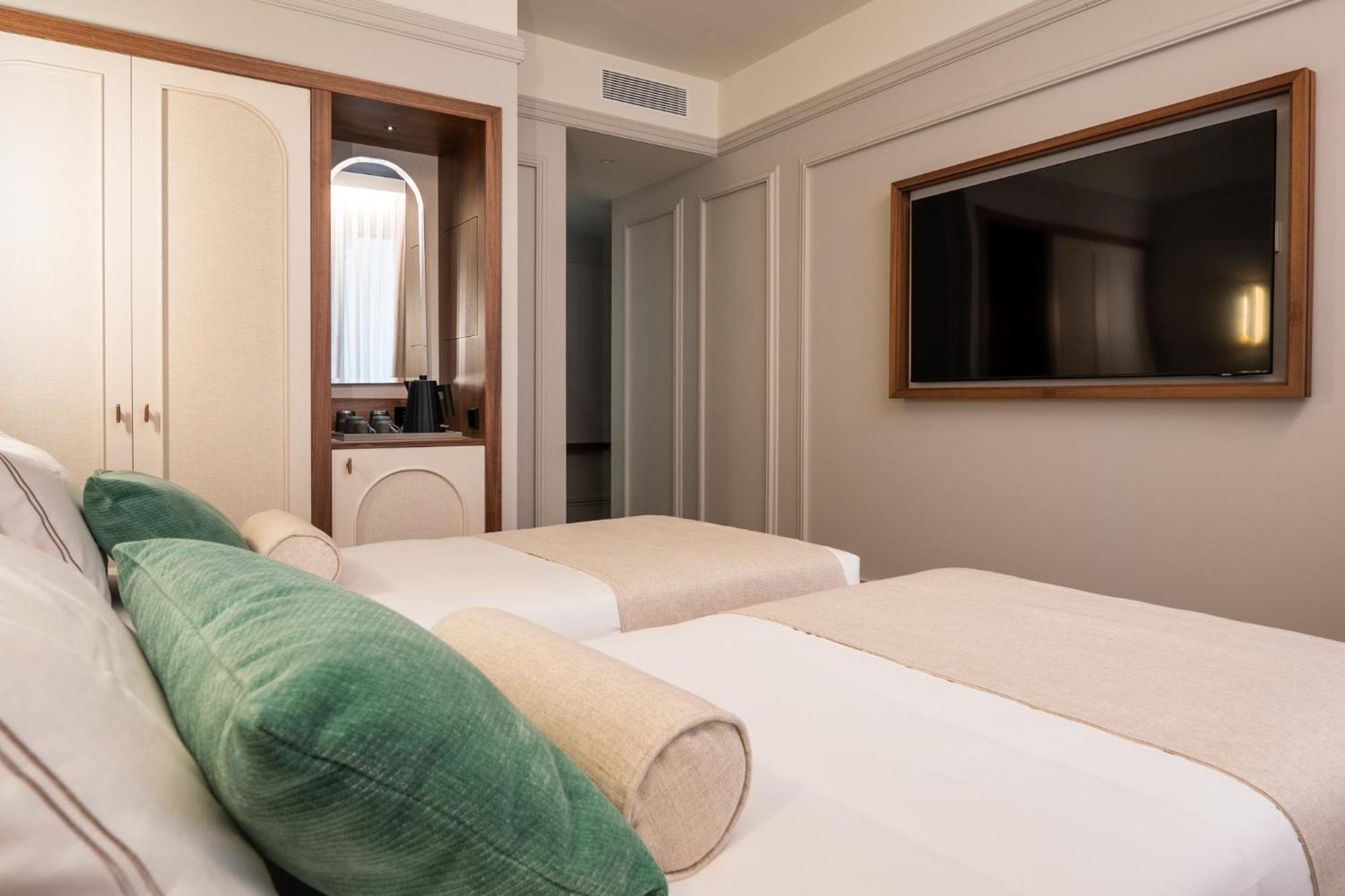 Standard Double Room,1765585122:JPEG