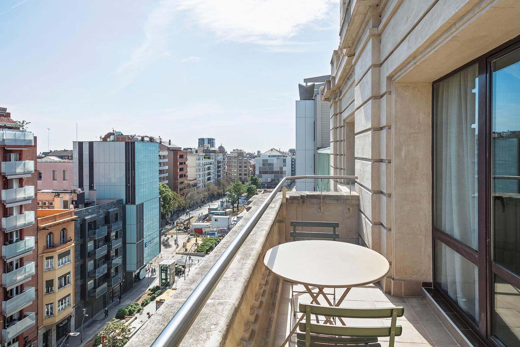 Queen Room Balcony