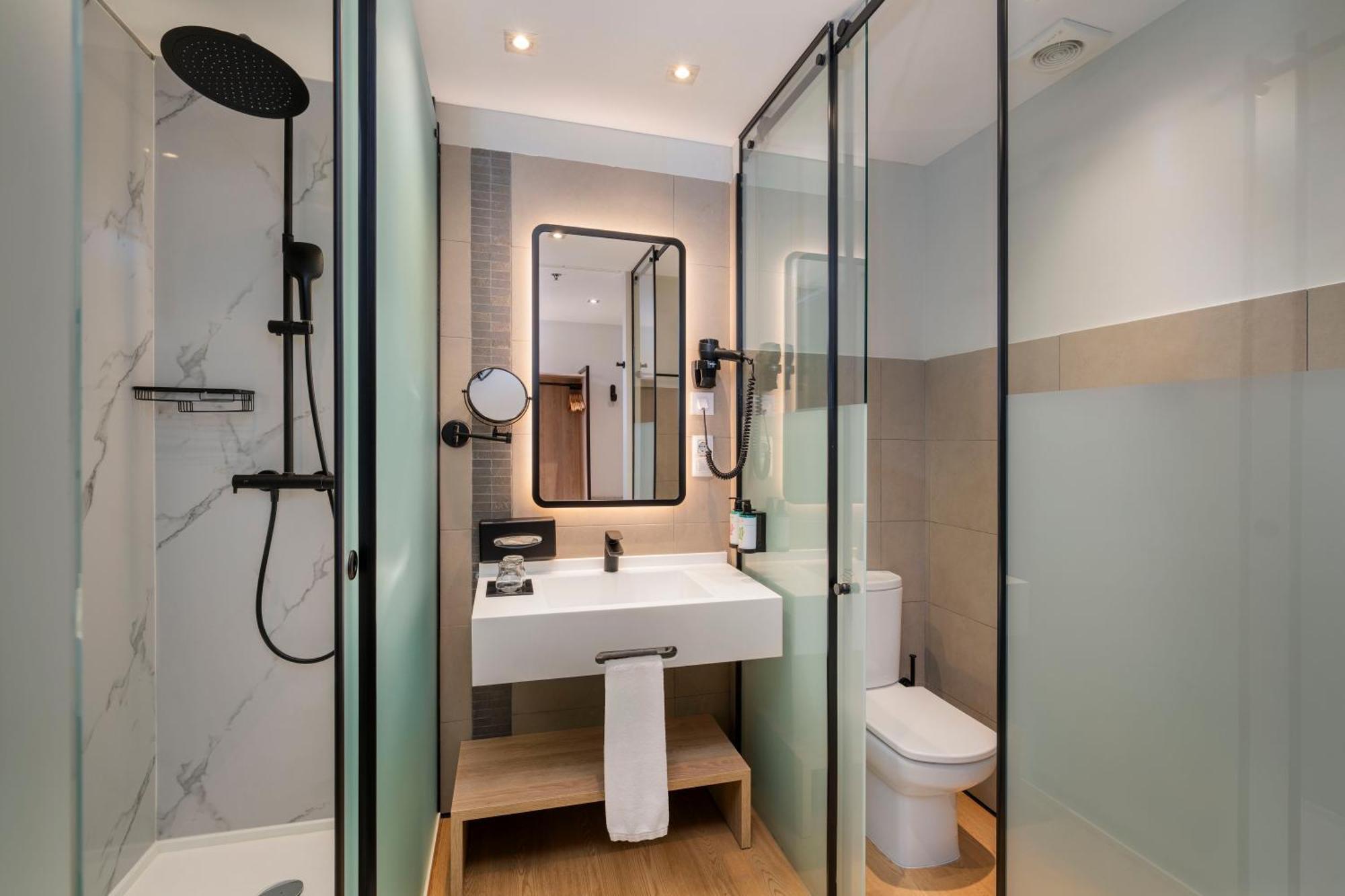 Large Single Room