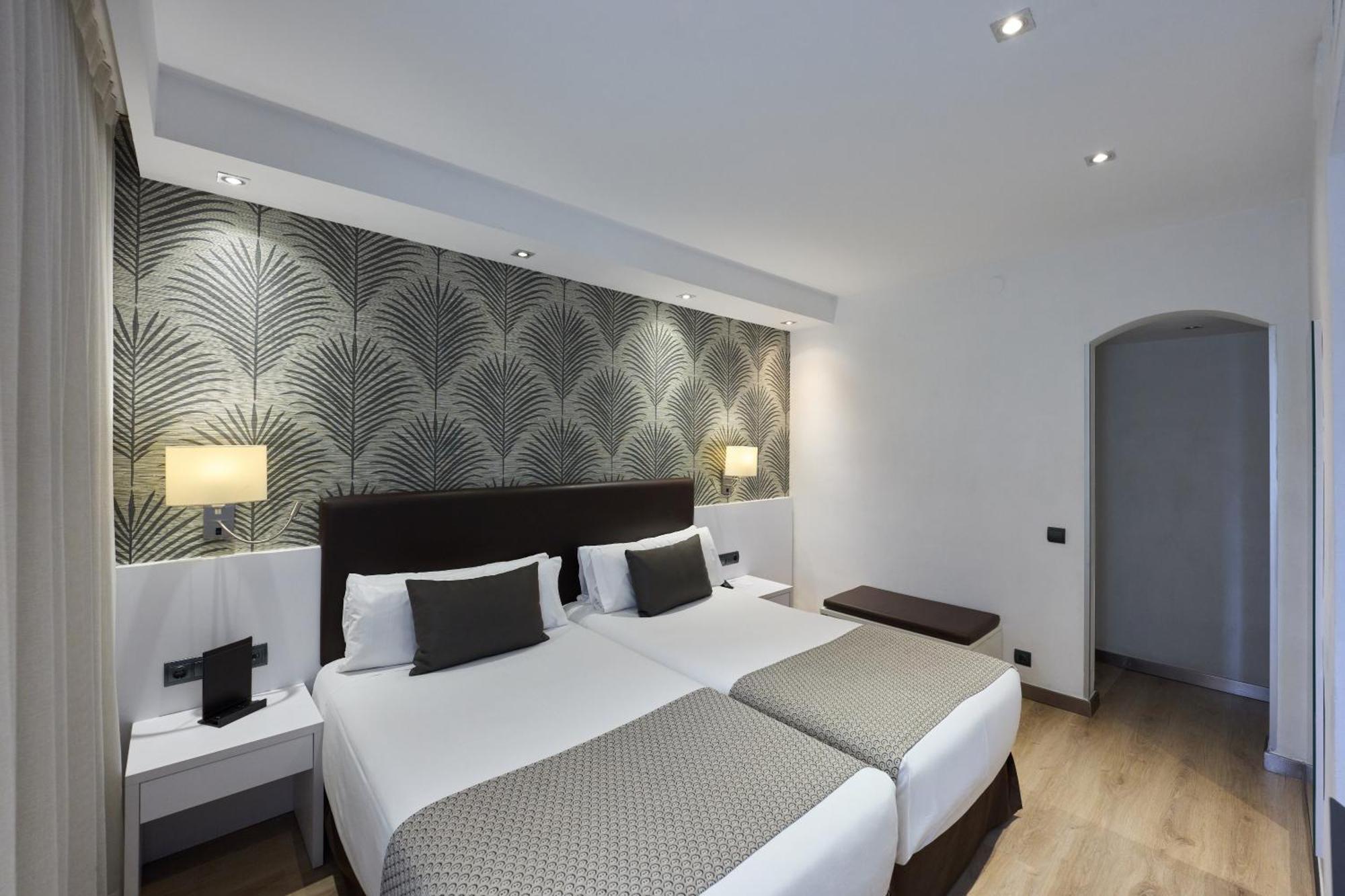 Double or Twin Room with Balcony