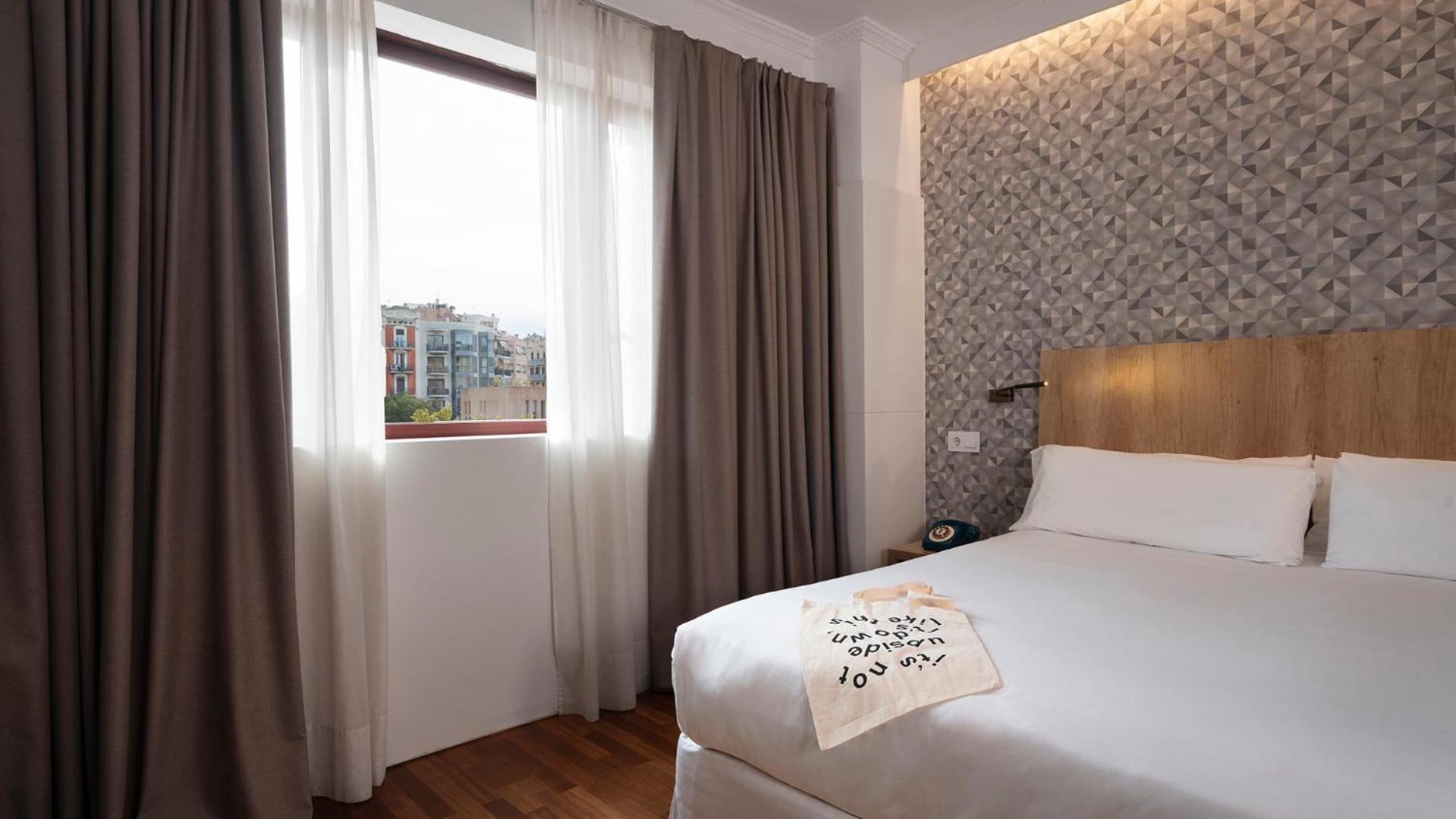 Exterior Superior Room