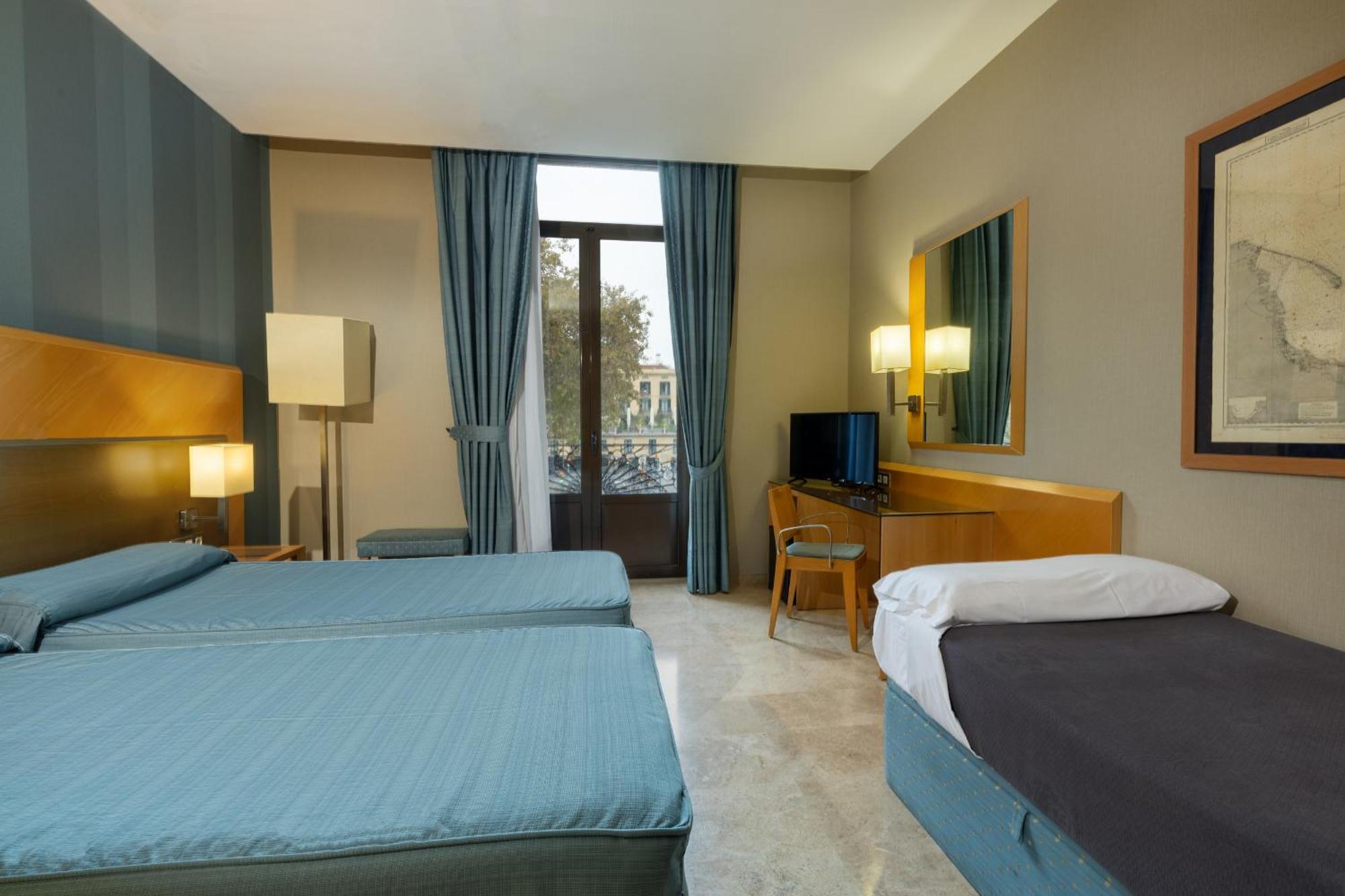 Double Room Extra Bed Balcony