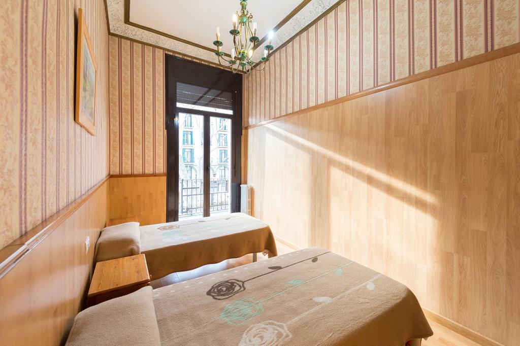 Double Room Extra Bed Private Bathroom