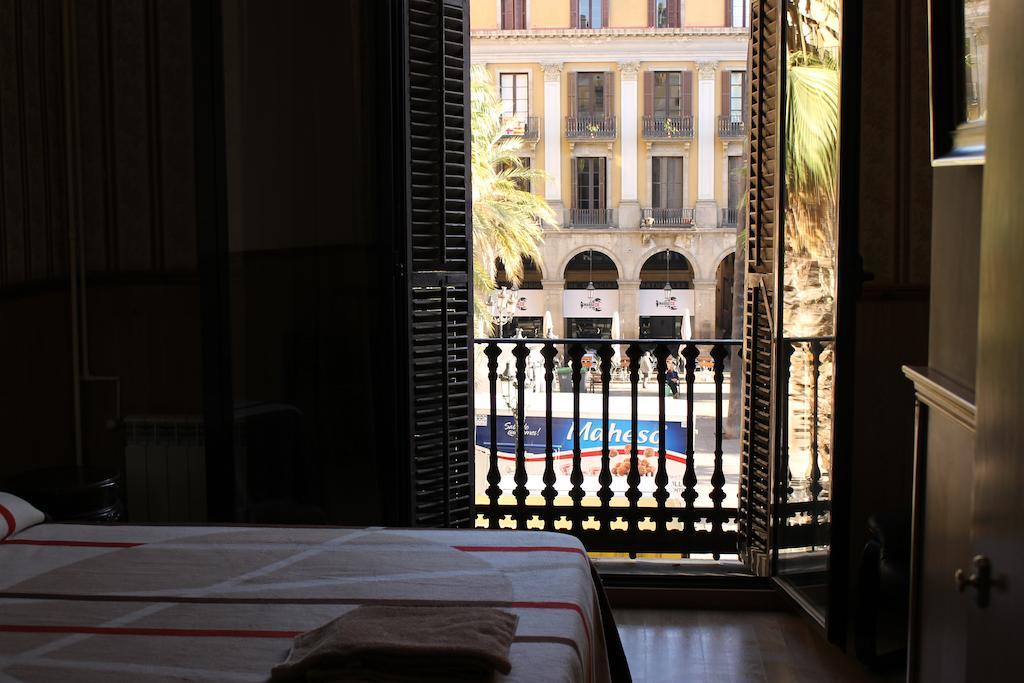 Double Room Balcony Private Bathroom