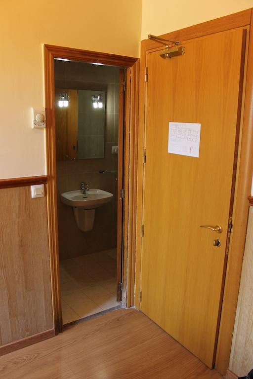 Double Room Balcony Private Bathroom