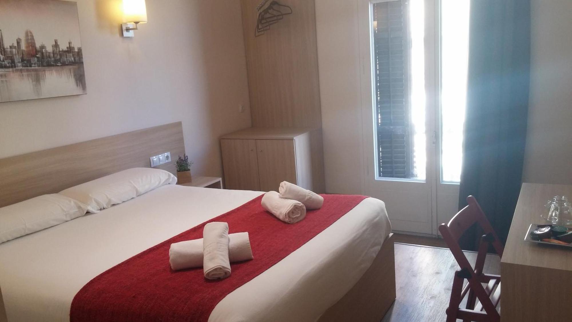 Superior Double Room with Balcony,690808677:JPEG