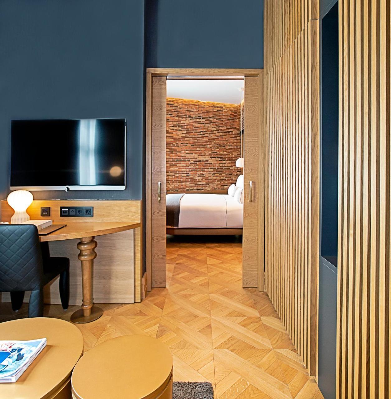 Penthouse Suite