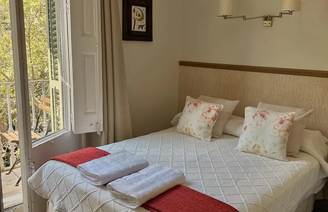 Casa Consell Gran Via, Guest House-1