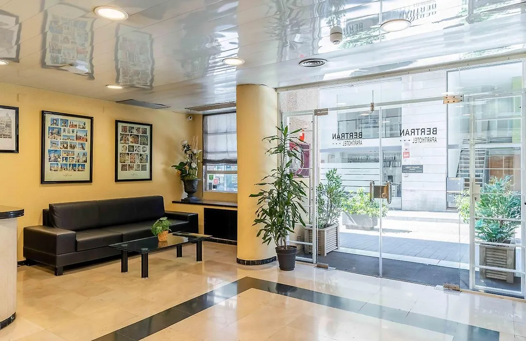 Aparthotel Bertran-1