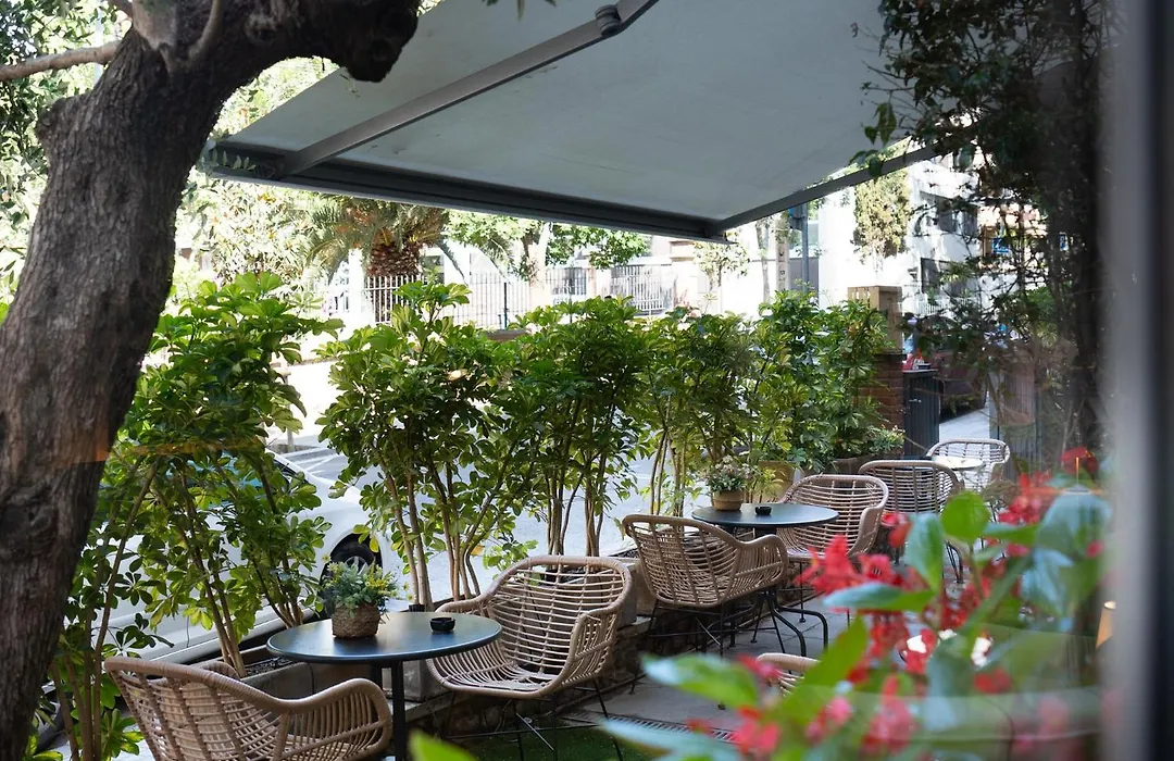 Tres Torres Atiram Hotel-1