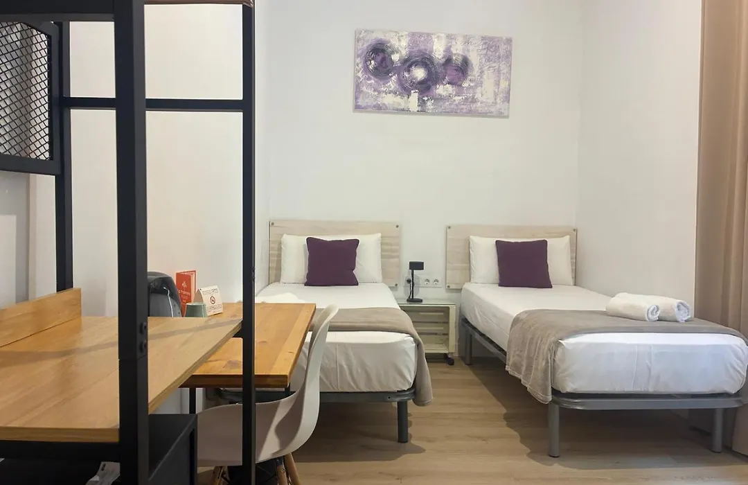Hostal La Palmera-1