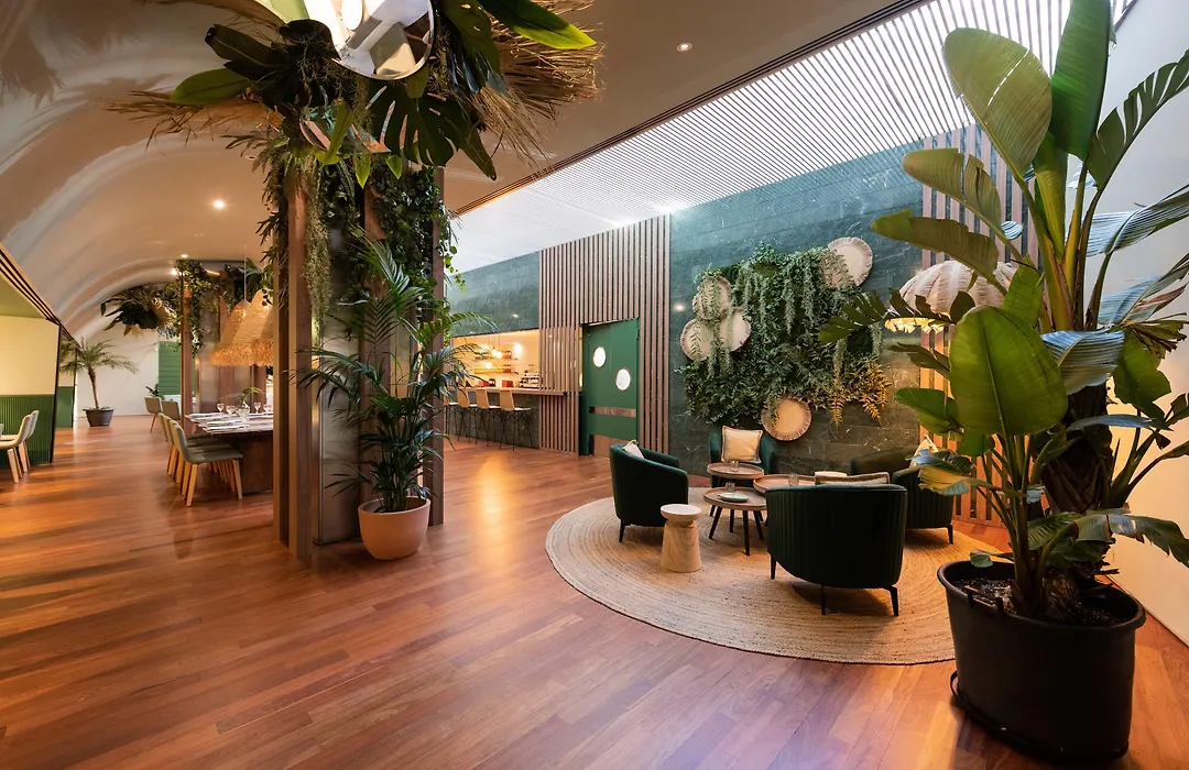 Aparthotel Atenea Barcelona-1