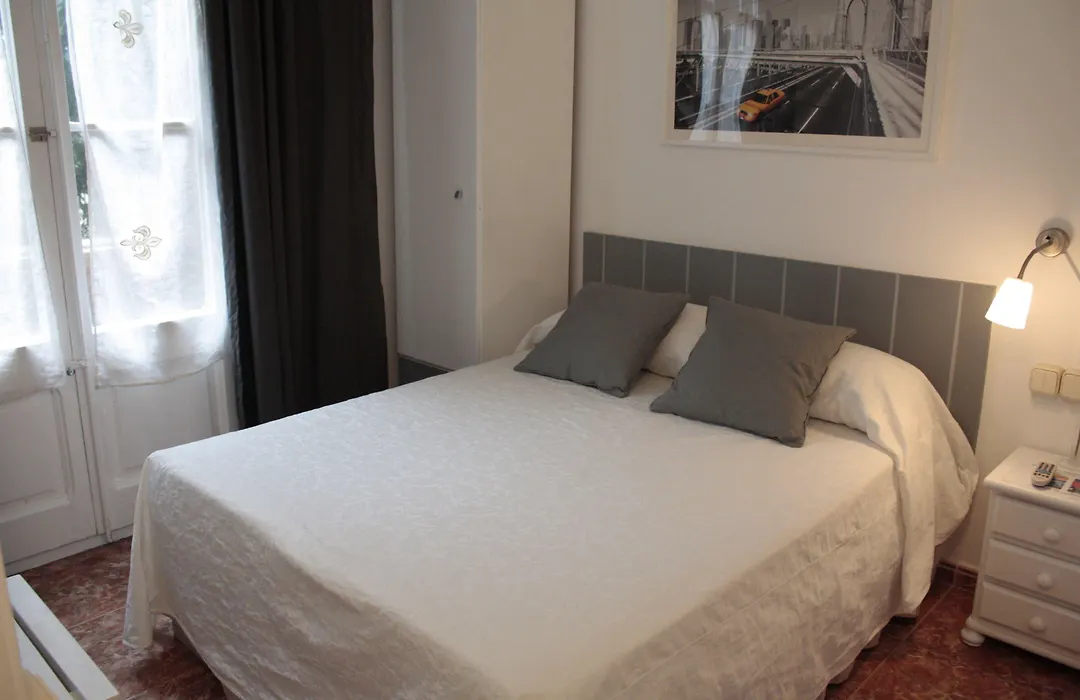 Hostalet De Barcelona-1