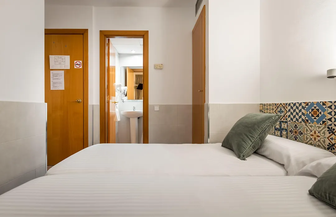 Hostal Baler-1