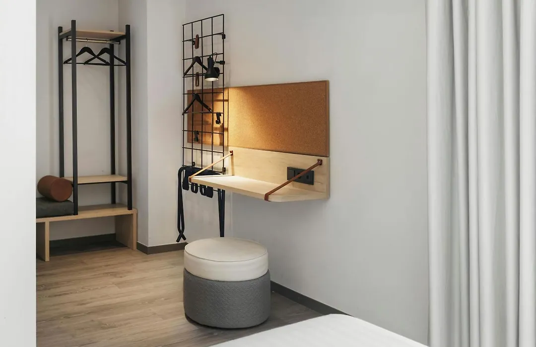 Moxy Barcelona-1