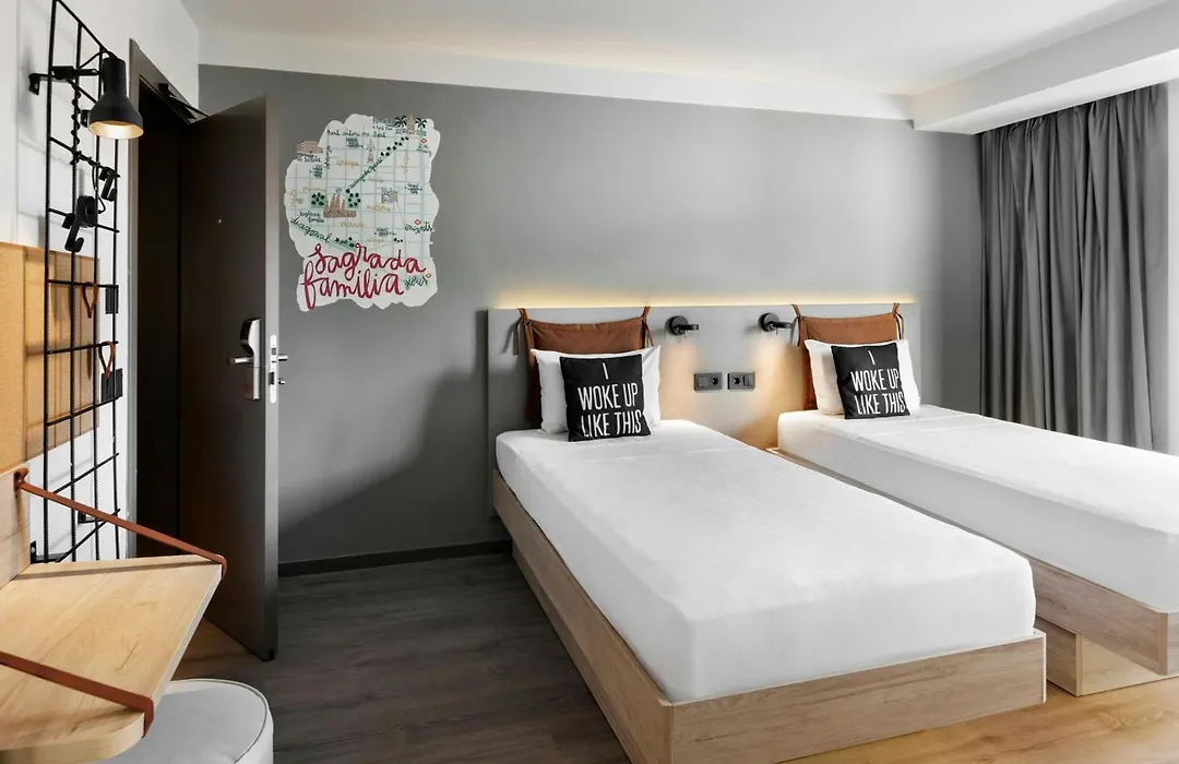 Moxy Barcelona-1