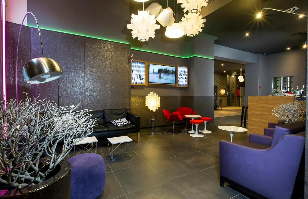 Leonardo Hotel Barcelona Las Ramblas-1