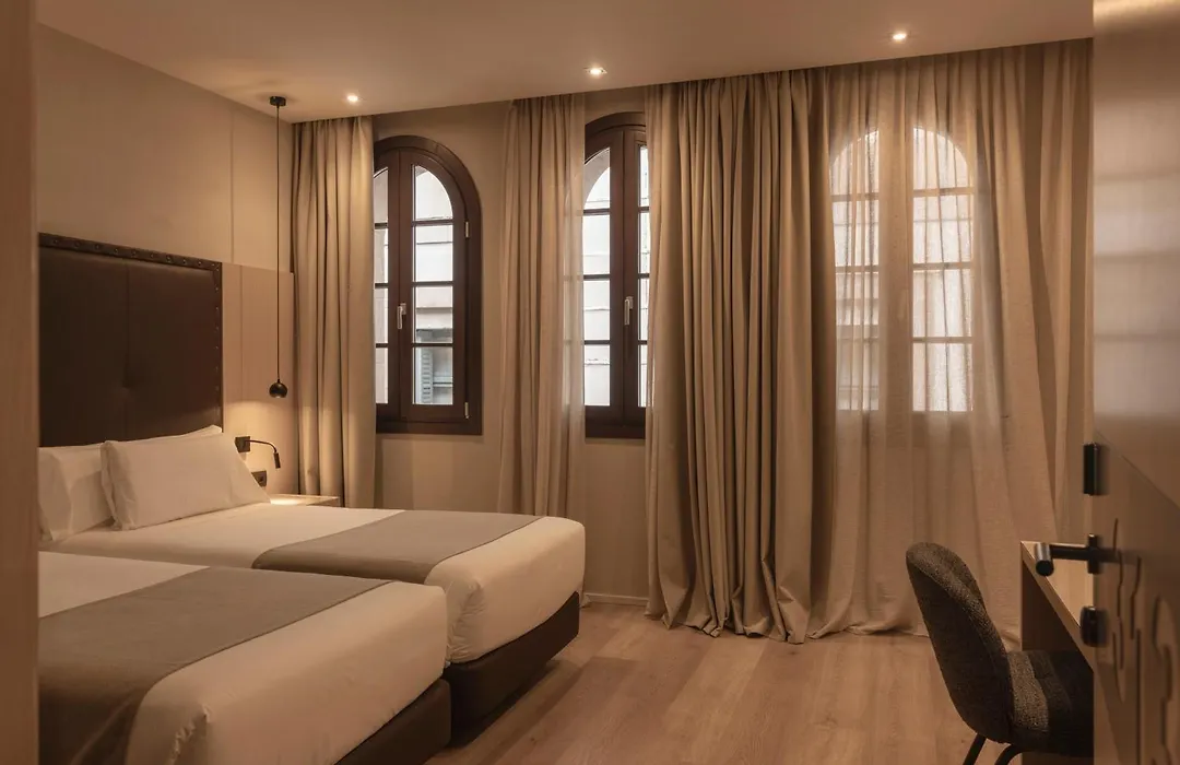 Gran Hotel Barcino 4 Sup-1