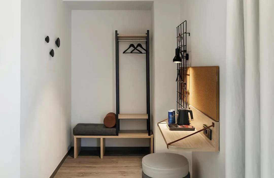 Moxy Barcelona-1