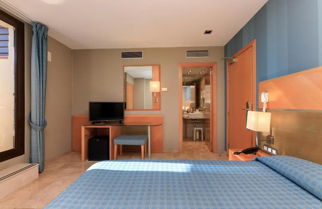 Hotel Del Mar-1