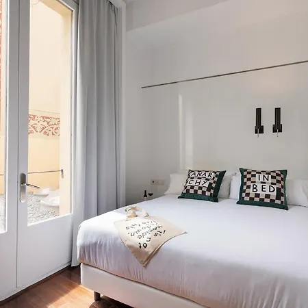 Chic&Basic Born Boutique Hotel-3