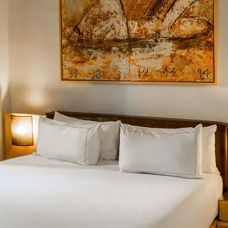 Mercer House Boria Bcn-3