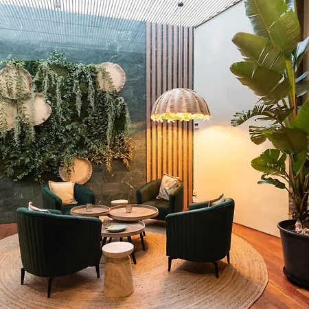Aparthotel Atenea Barcelona-3